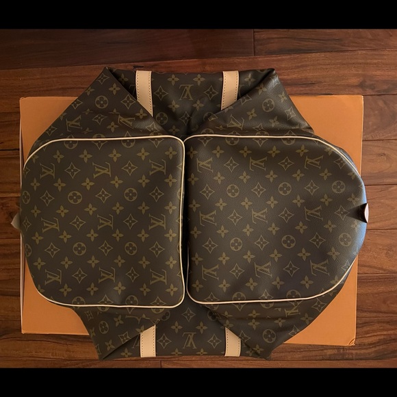 NWT!! Brand New!!! NEVER USED keepall 55 - Picture 3 of 10